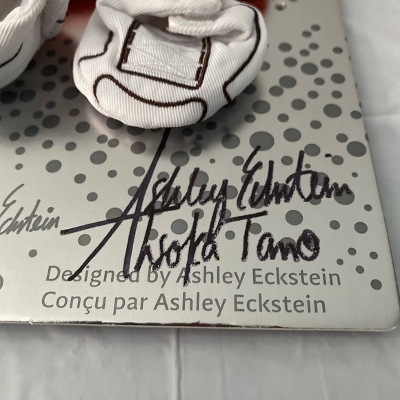 Disney NuiMOs Star Tours Outfit - NWT - SIGNED BY ASHLEY ECKSTEIN - Picture 2 of 2